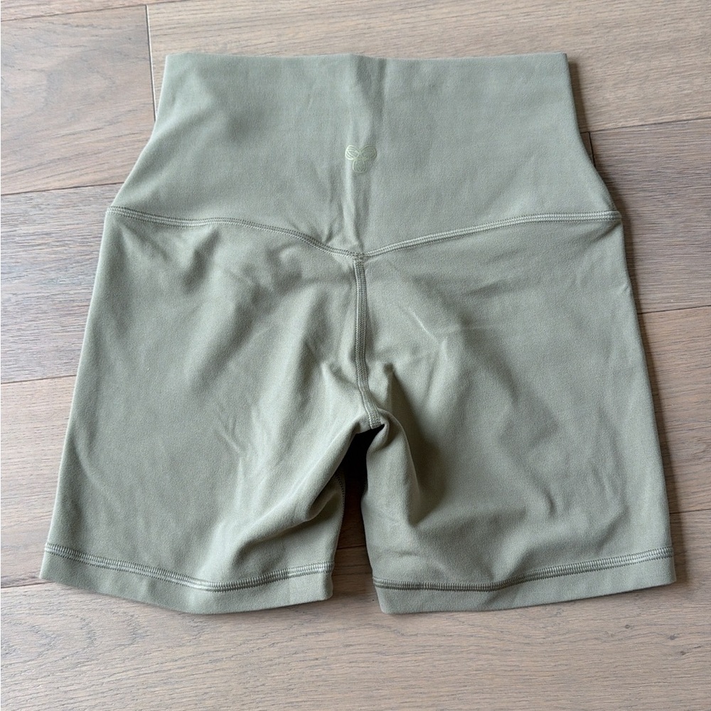 Aritzia Butter Shorts